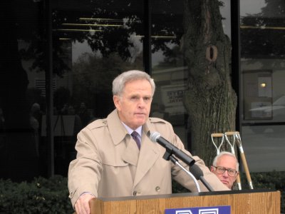 Assistant Athletic Director Ken Kraft '57 speaking at the dedication ceremony for the Ron Burton Academic Advising Center