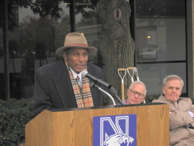 Ron Burton,Sr., '60 speaking at the dedication ceremony for the Ron Burton Academic Advising Center